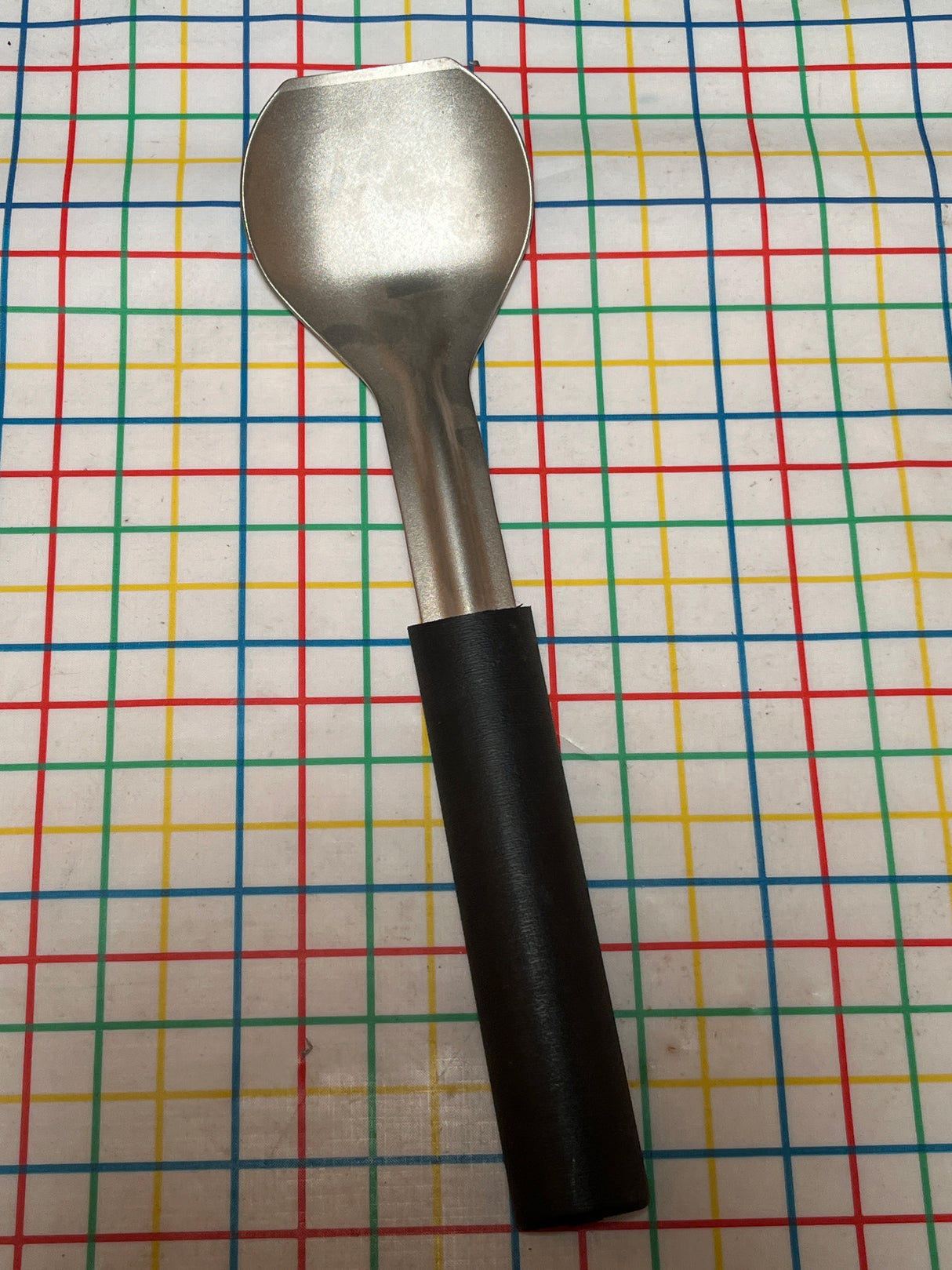 Ice cream scoop - stainless steel with black handle - Rada