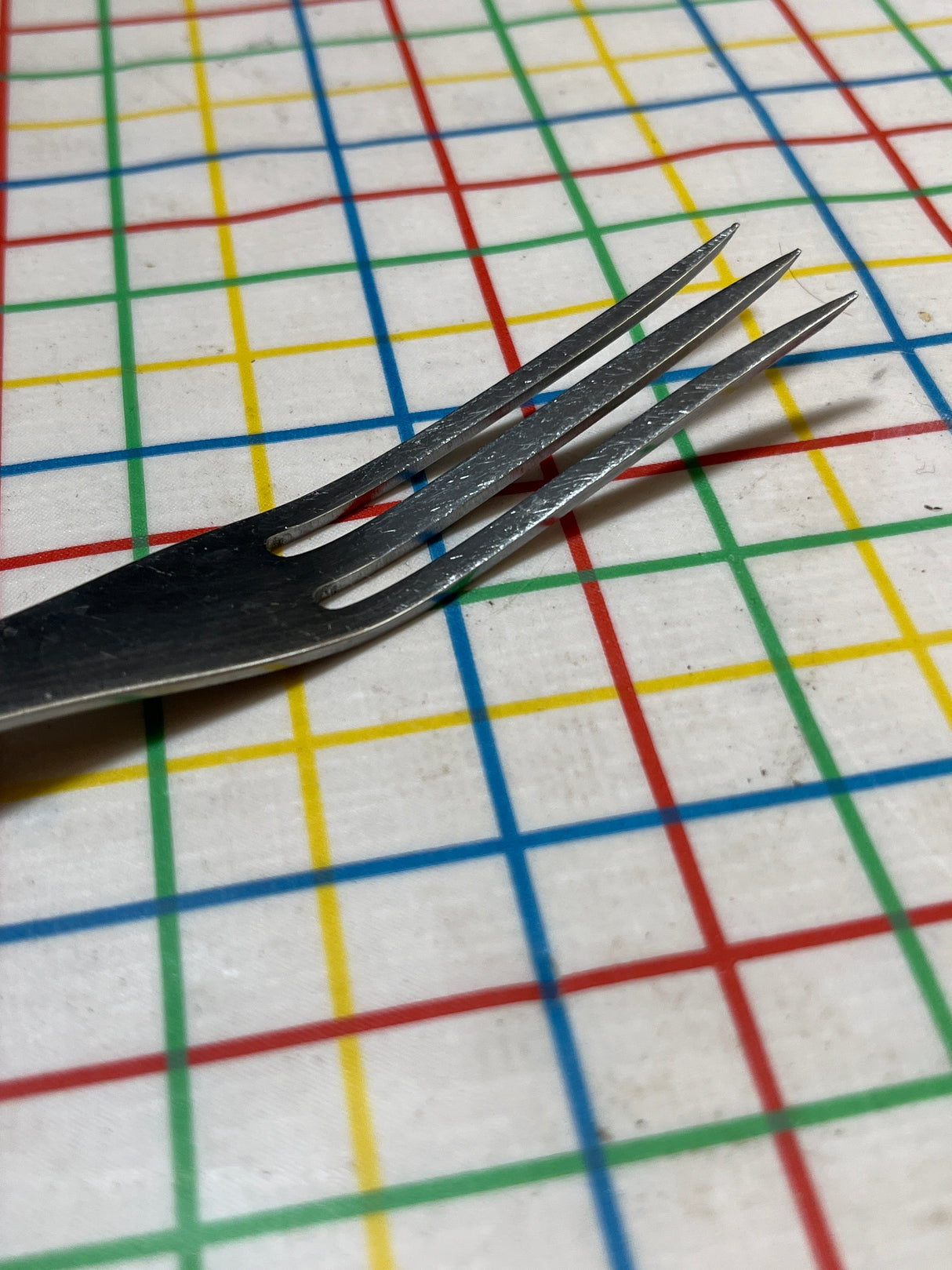 Carving knife - stainless steel with marbled brown resin handle - vintage Cutco 1729