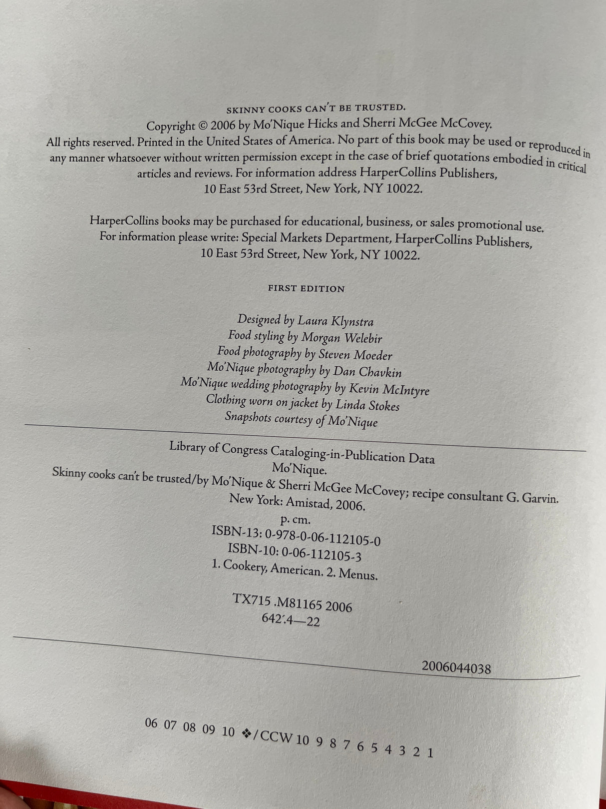 "Skinny Cooks Can't Be Trusted" by Mo'Nique (2006 First Edition)