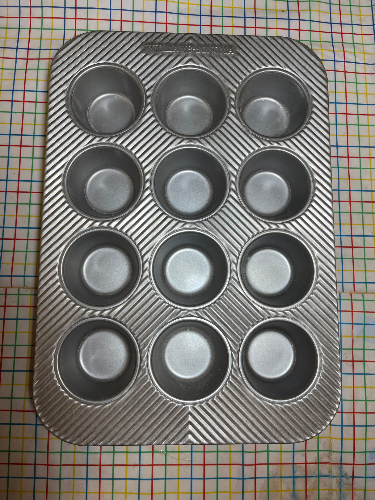 12-well cupcake/muffin pan - silicone nonstick stainless steel - Williams Sonoma Cleartouch