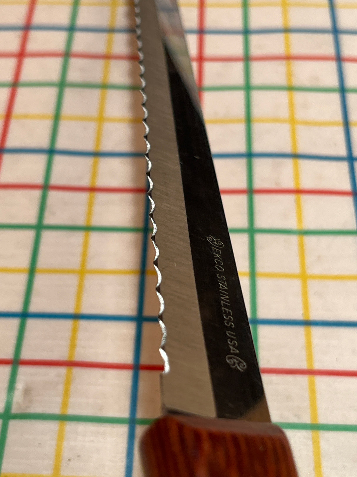 9" serrated bread knife - stainless steel with wood handle - EKCO