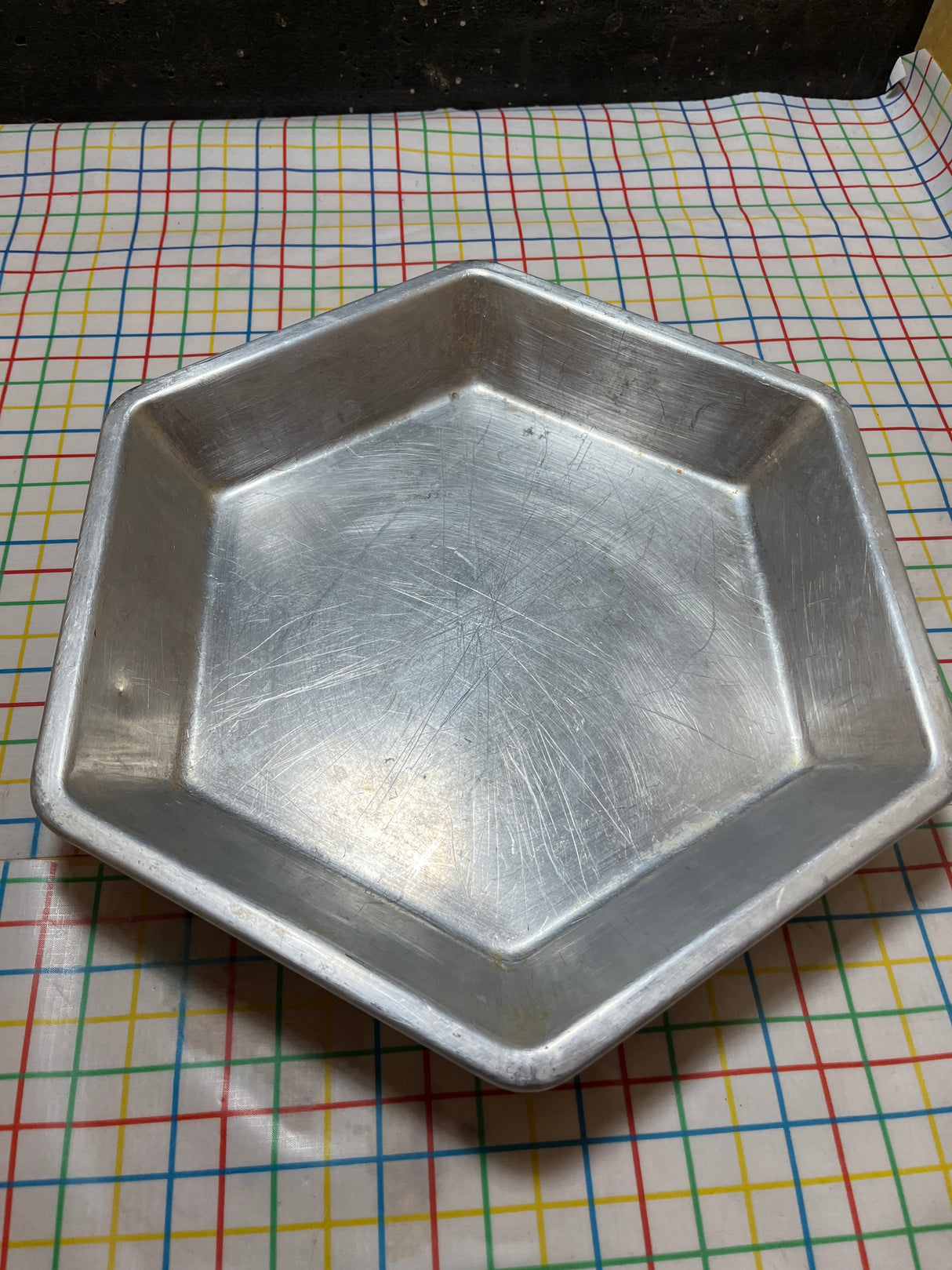 Hexagonal pie pan - aluminum - vintage