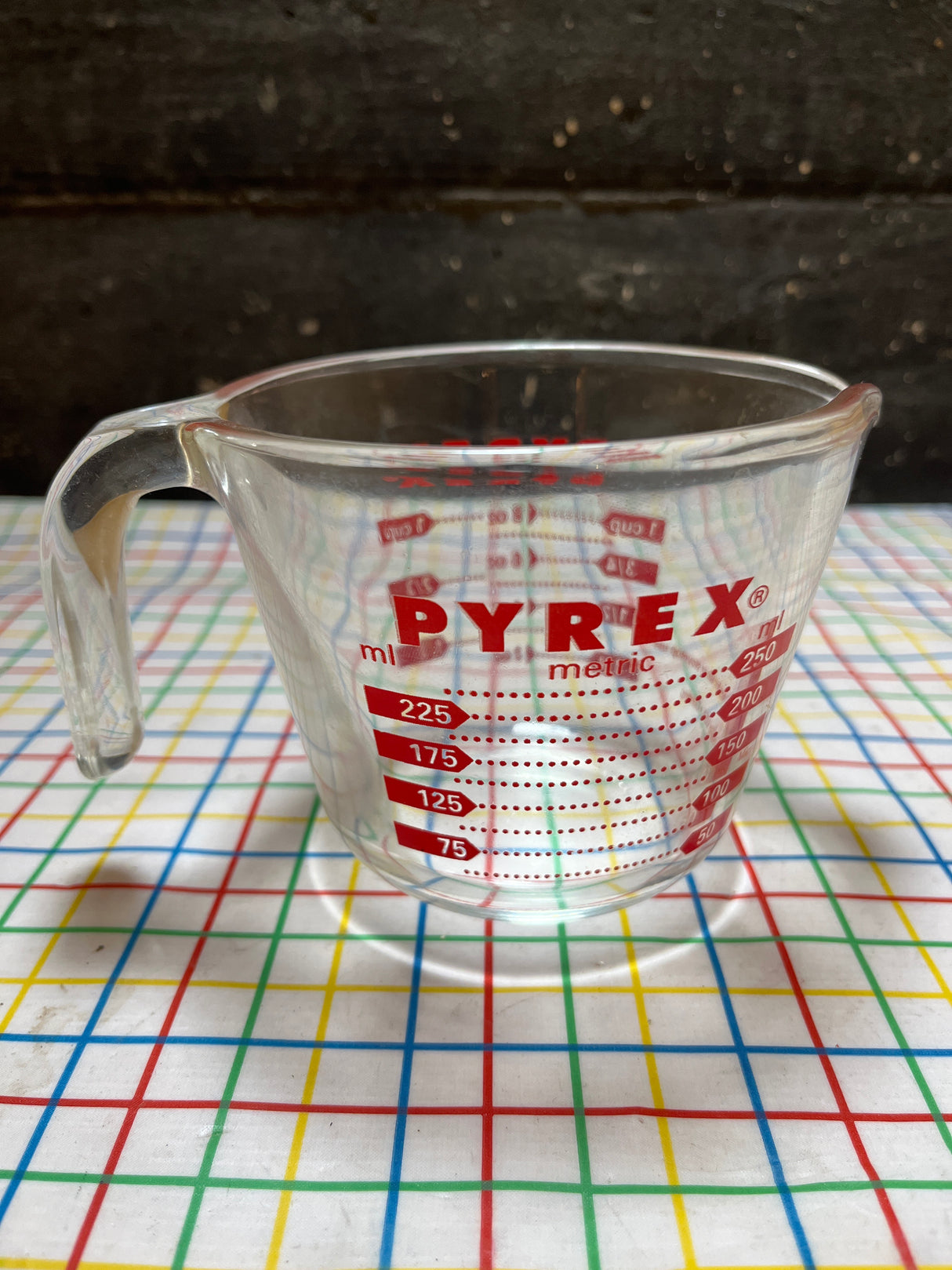1-cup measuring cup - clear glass and red lettering - vintage PYREX