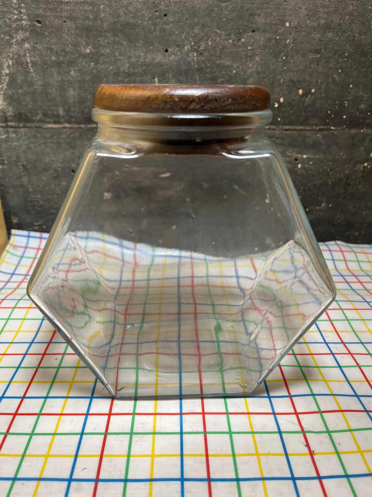 Hexagonal food storage containers - clear glass with wood lid - vintage Libbey