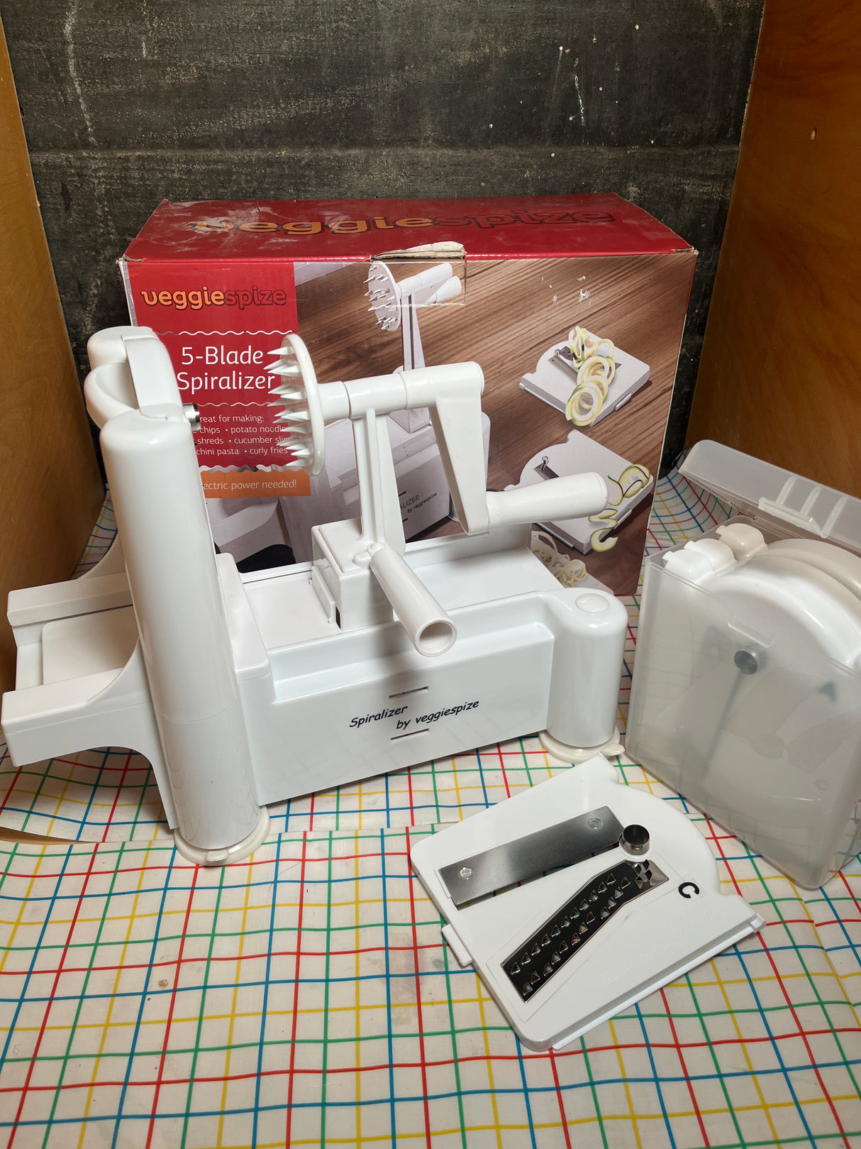 Veggiespize 5-blade spiralizer