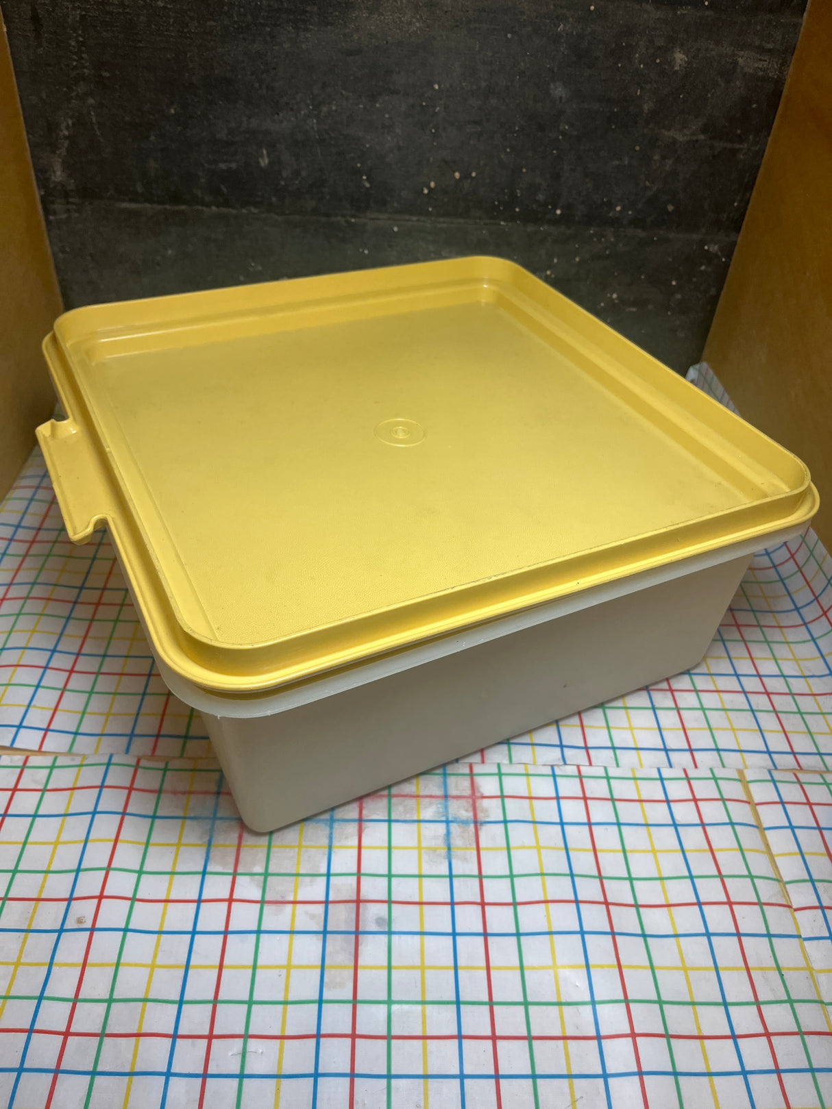 Square cake carrier - Harvest Gold yellow plastic - vintage Tupperware 1242-6 base with 1241-4 lid