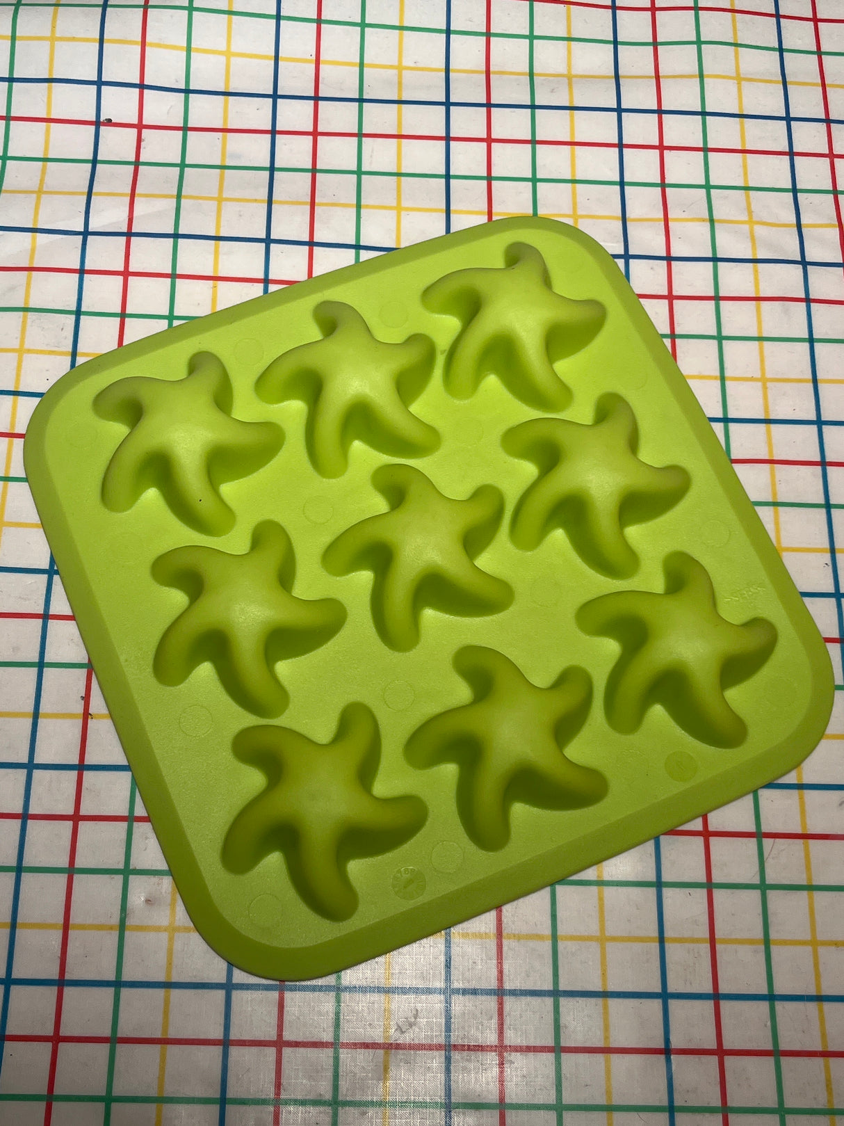 Ice cube tray - green starfish thermoplastic elastomer - IKEA