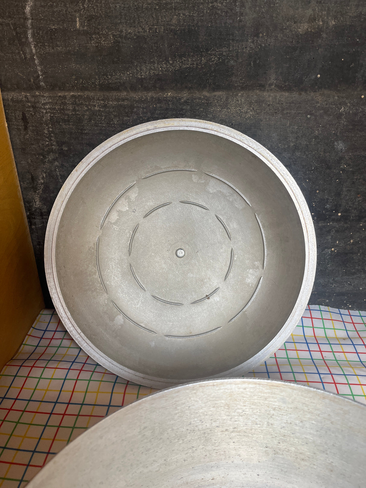 5-quart stock pot - cast aluminum with Bakelite knob - antique Wagner Ware Magnalite 4248 P