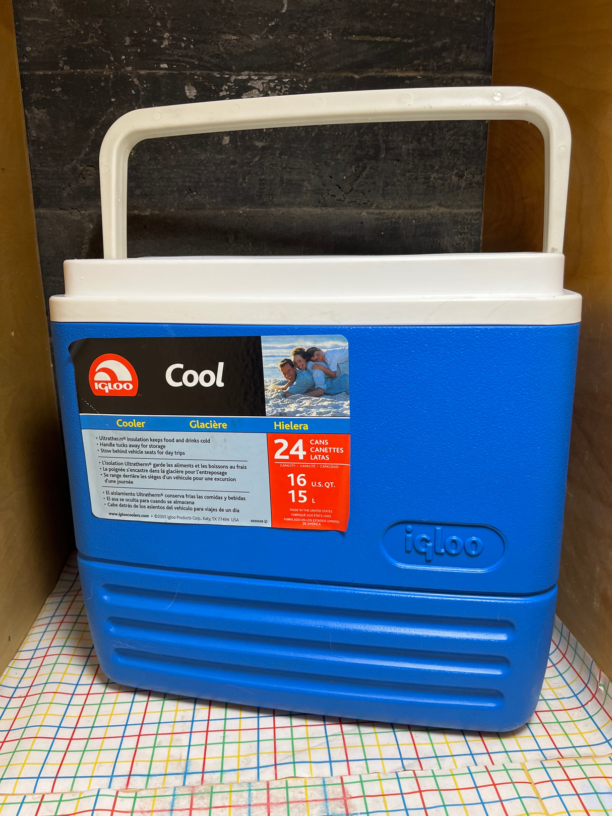 24-can/16qt blue cooler - Igloo