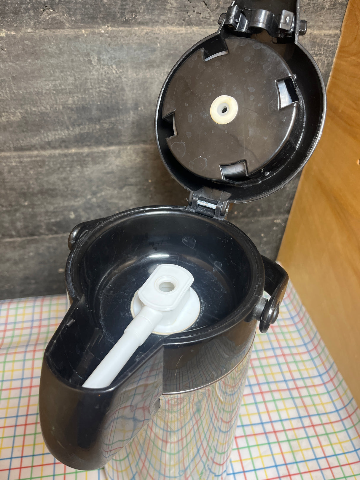60oz vacuum hot water dispenser- stainless steel - vintage Gevalia Kaffe Airpot