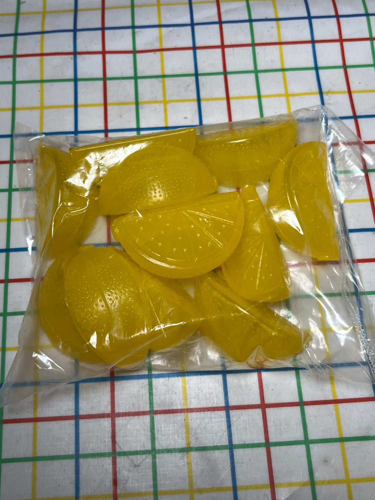 21-piece lemon drinkware set - clear plastic - vintage Inside Out by the Cellar