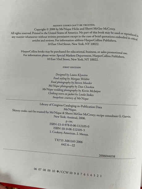 "Skinny Cooks Can't Be Trusted" by Mo'Nique (2006 First Edition)