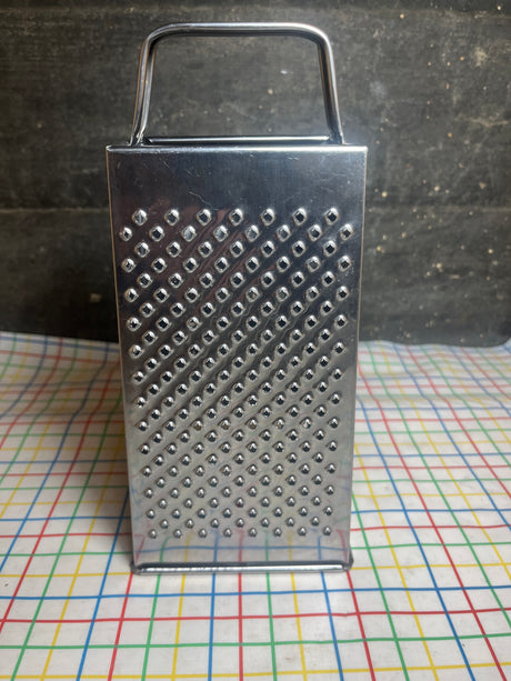 Box grater - stainless steel
