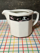 Creamer with lily pattern - Seagull