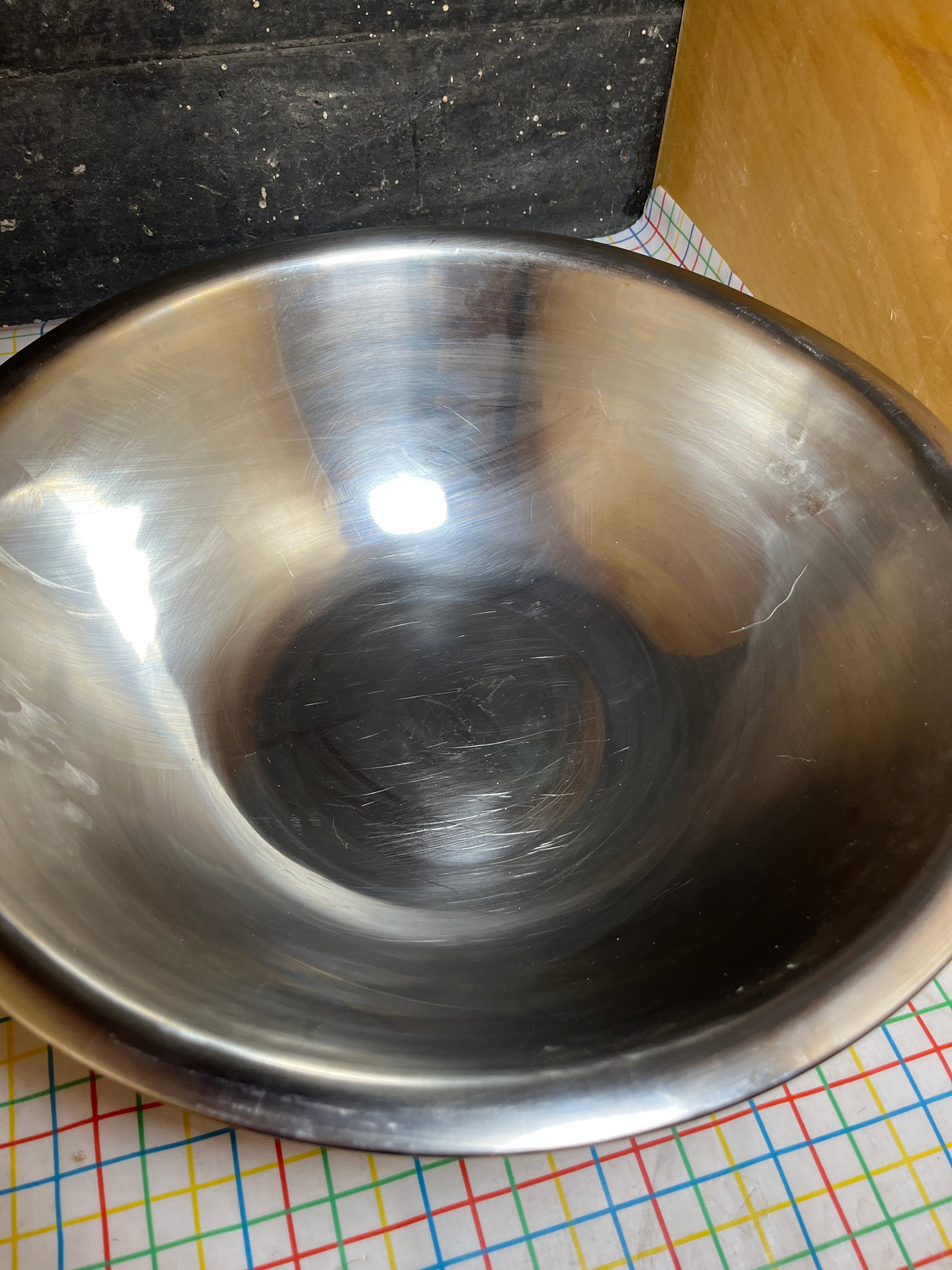 8-quart / 13.75-inch mixing bowl with flat edge - stainless steel