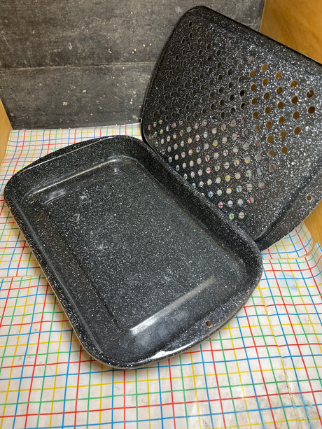2-piece broiling and baking pan - black speckle enameled stainless steel - Granite Ware