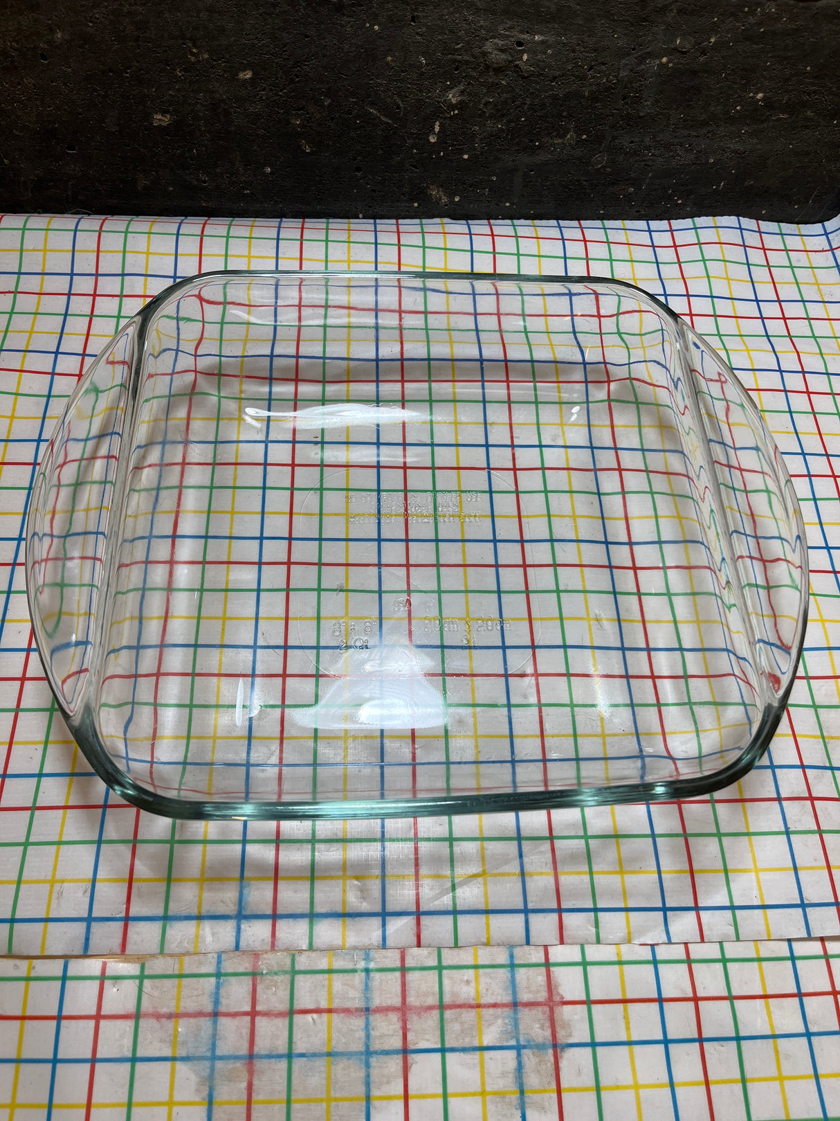 Casserole dish square 2 quart/ 2 liter - vintage Anchor Hocking