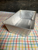 Bread loaf pan - aluminum- vintage Century