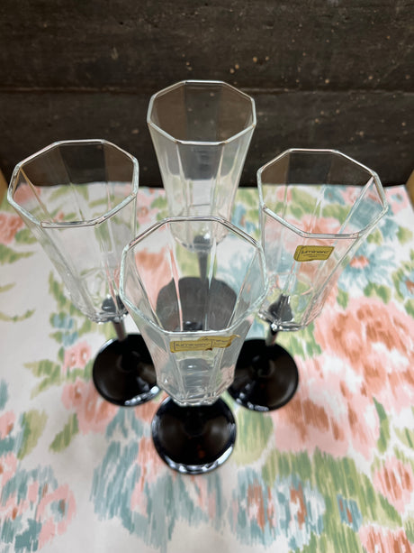 Set of 4 champagne flutes with octagonal sides and black stems - glass - vintage Luminarc