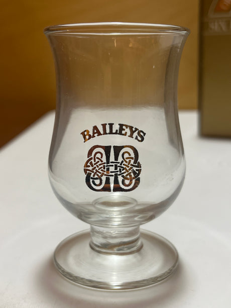 Set of 6 Baileys glasses featuring a sleek, uniform design, ideal for serving drinks. Perfect for enhancing your drinkware collection.