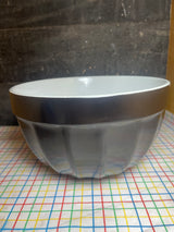 3-quart mixing bowl - black and white stoneware - Bialetti