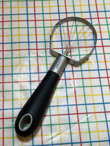 Avocado slicer - stainless steel and black silicone handle - Home 360