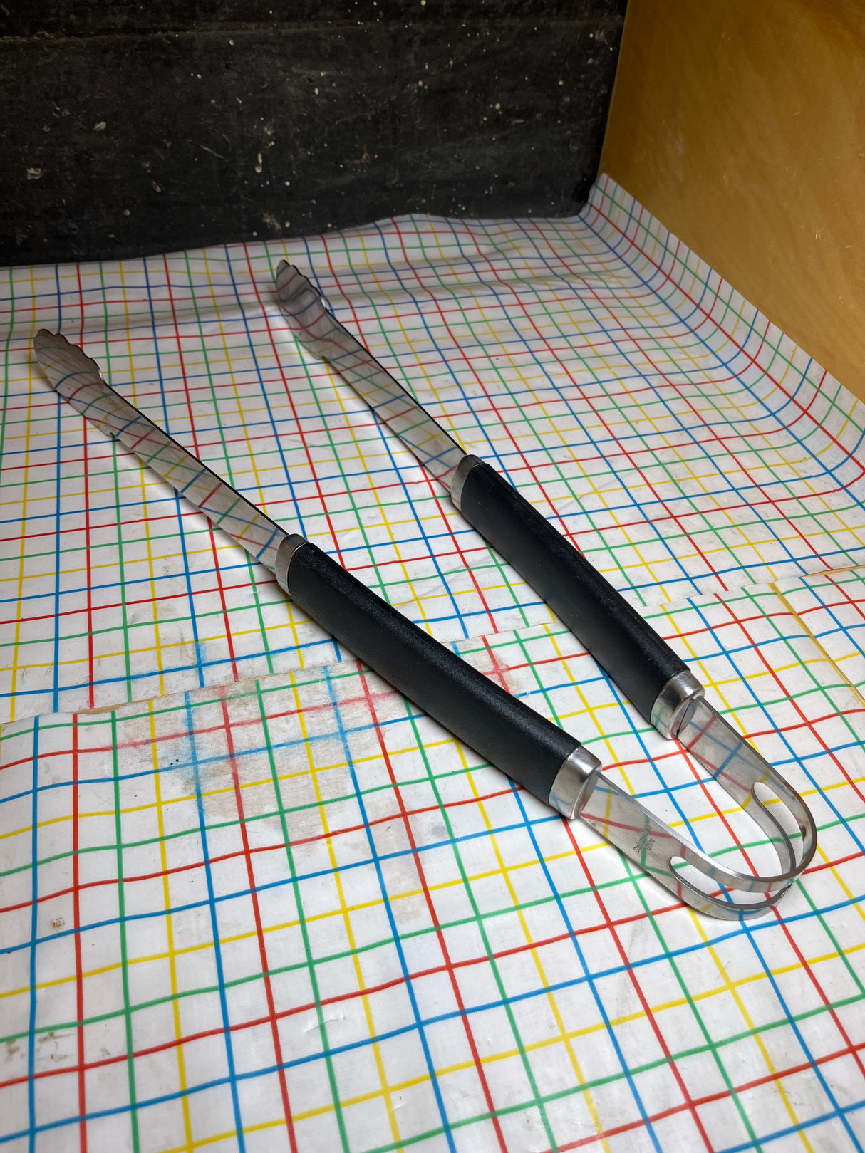 16” stainless steel tongs with plastic handles