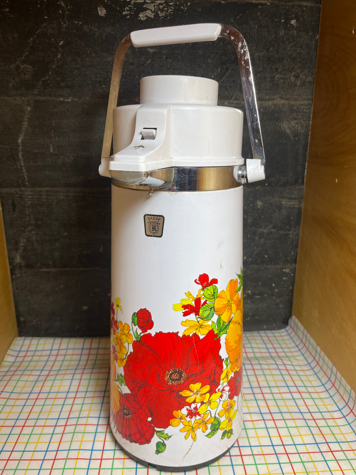 Groovy vacuum hot water dispenser airpot - stainless steel - vintage