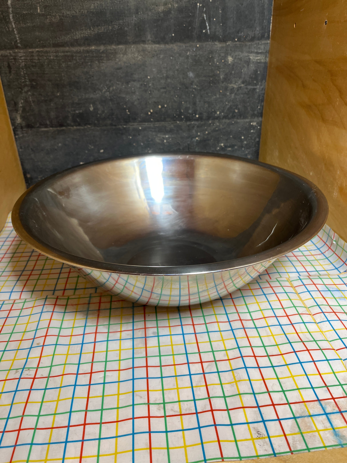 8-quart / 13.75-inch mixing bowl with flat edge - stainless steel
