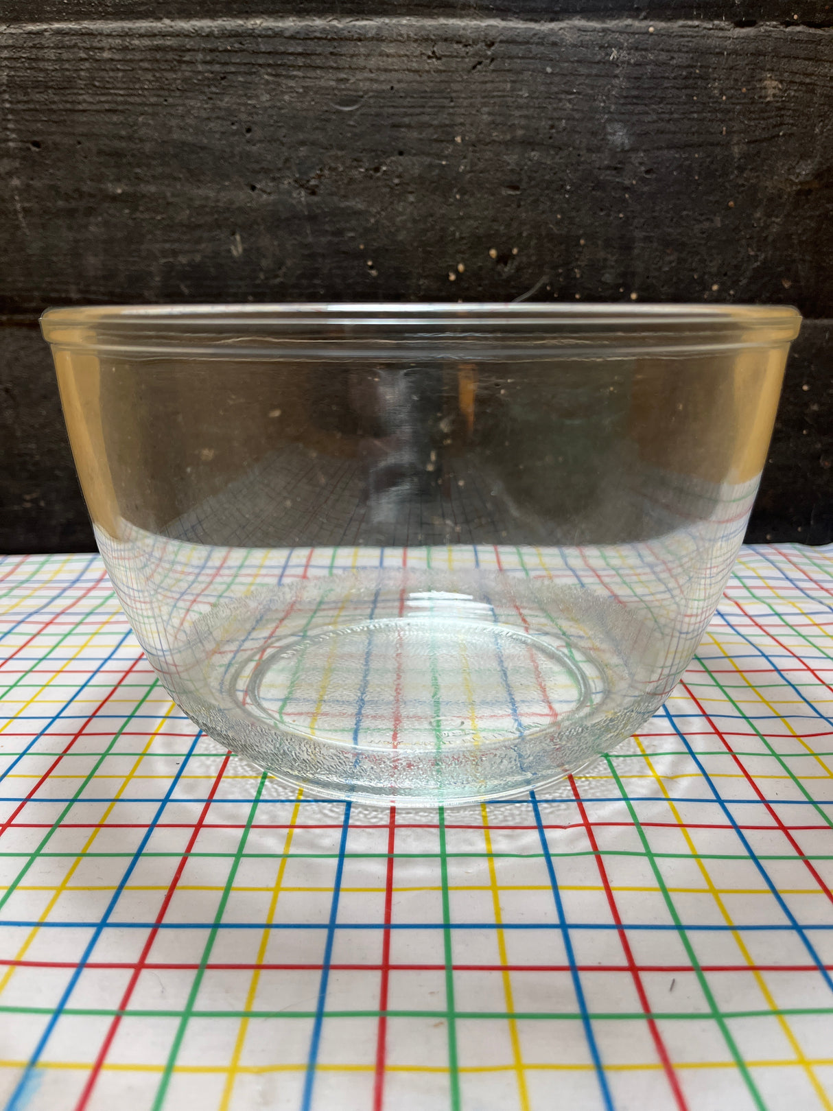 2.5qt mixing bowl - clear glass - vintage Anchor Hocking