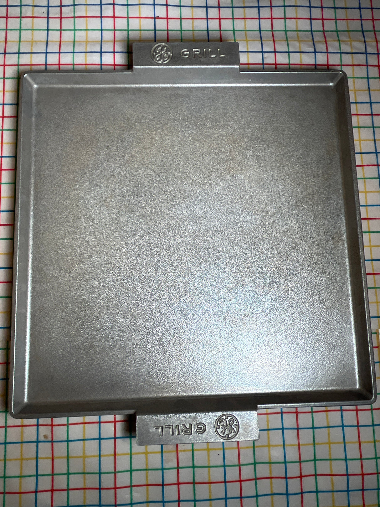Square griddle skillet - cast aluminum - vintage GE