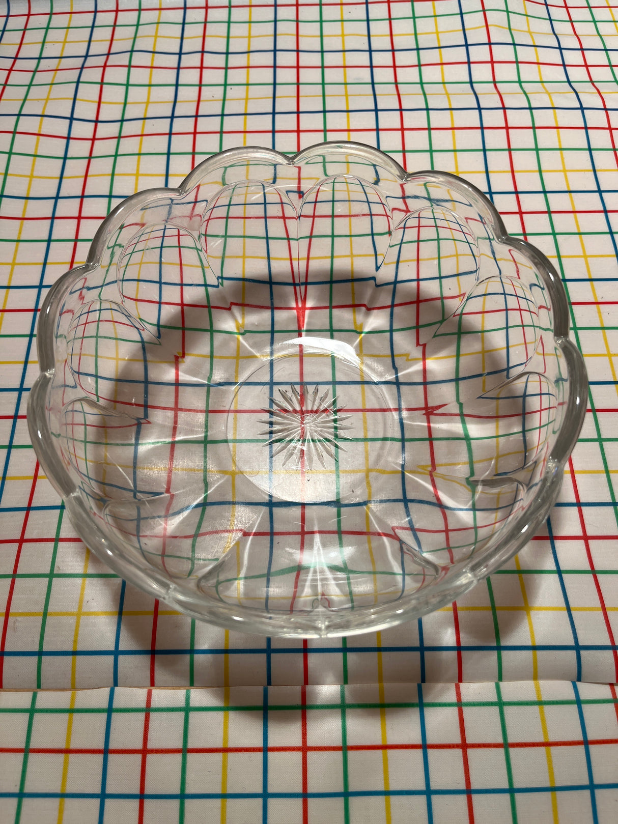 Small bowl with floral design - Heisey clear glass Colonial pattern