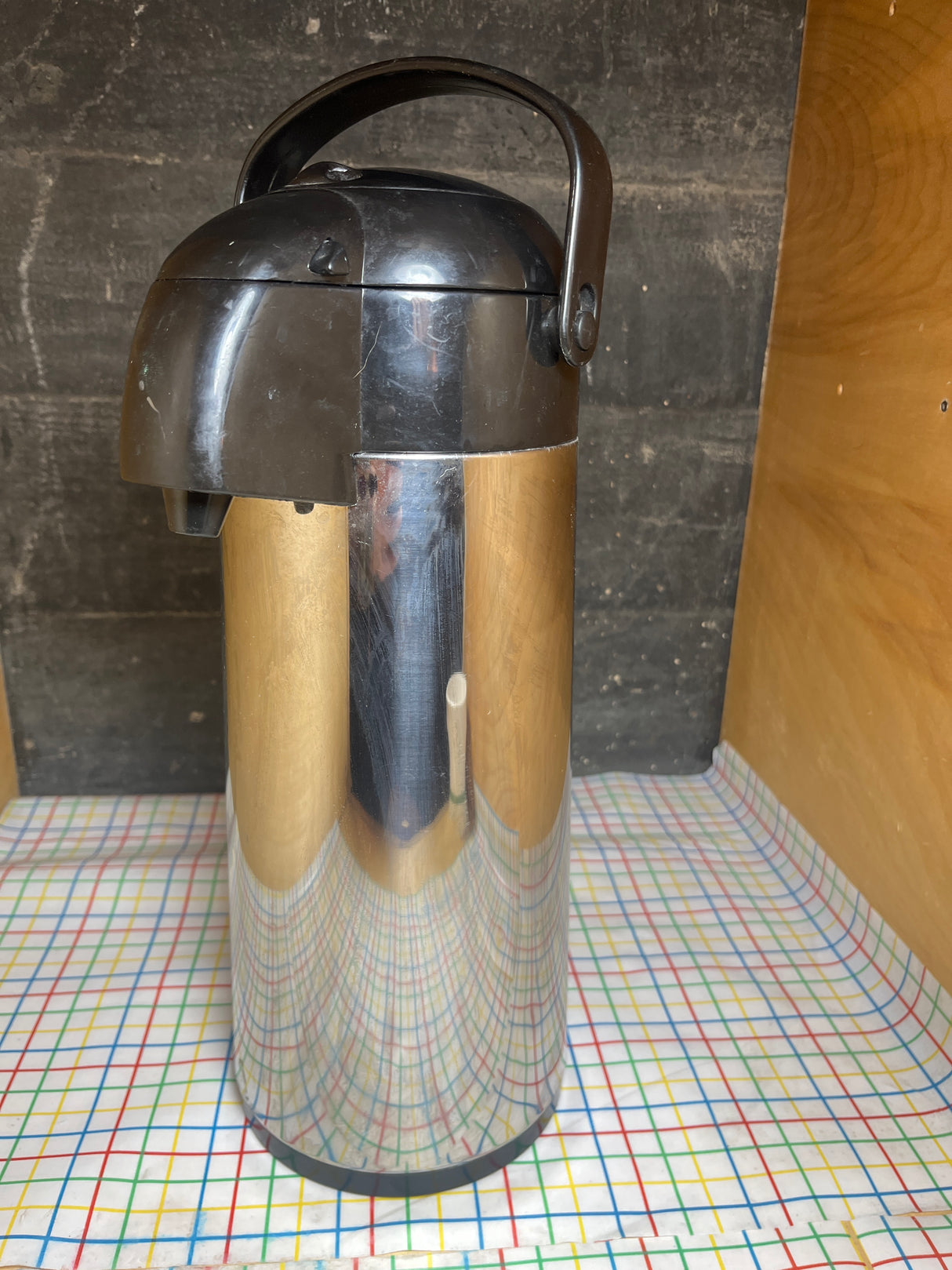 60oz vacuum hot water dispenser- stainless steel - vintage Gevalia Kaffe Airpot