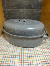 15-inch oval roasting pan with lid - gray speckled enameled stainless steel - vintage Granite Ware