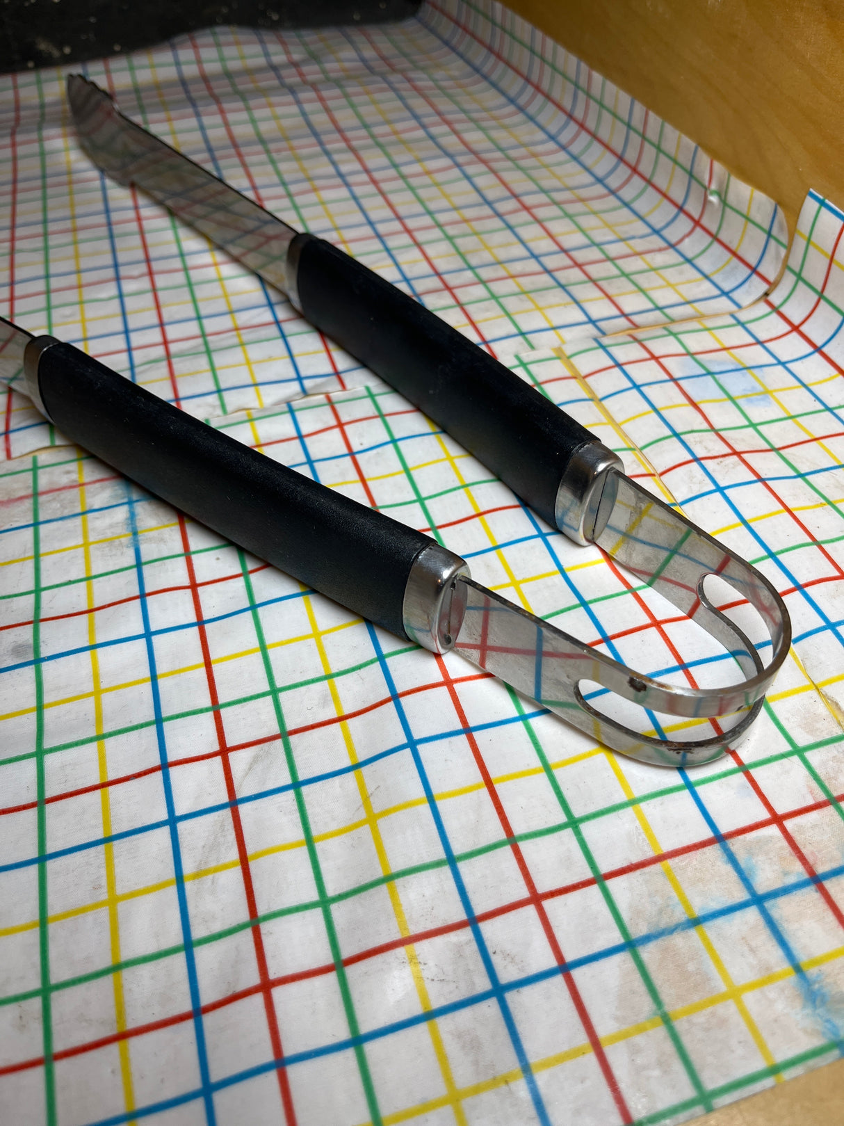 16” stainless steel tongs with plastic handles