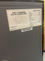 Minifridge for beverages with glass door, featuring three adjustable wire racks and adjustable temperature, ideal for organizing and cooling drinks efficiently. Sleek, modern design.