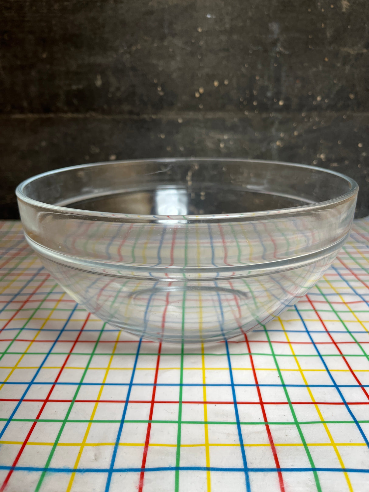 1.7 qt mixing bowl - clear glass
