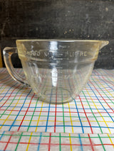 4-cup easuring batter bowl with pouring spout and handle - clear glass - vintage Fire-King Anchor Hocking