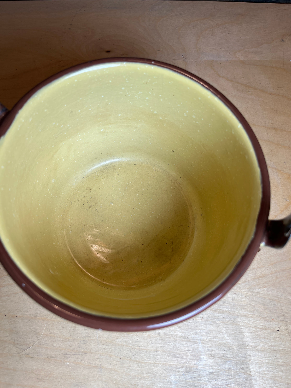 Mini pot with lid and wire handle - vintage enamelware in yellow with brown accents, ideal for garden use; features a mustard-yellow interior and brownish-red rim.