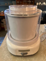 Automatic ice cream maker - Hamilton Beach 68880 with branded base, on/off switch, frozen-insulated bowl, and clear lid, for quick homemade frozen desserts.
