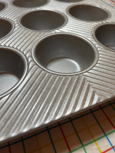 12-well cupcake/muffin pan - silicone nonstick stainless steel - Williams Sonoma Cleartouch