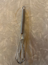 Mini whisk - stainless steel 4.5, ideal for mixing small portions. Features a spring-wrapped handle and classic wire-loop design for beating eggs or stirring sauces.